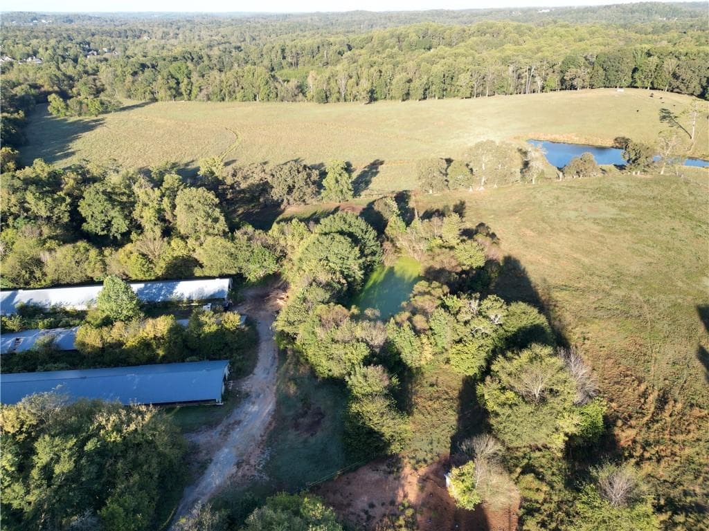 3 bedroom, 2 bathroom other under contract at 4592 Waters Road, Woodstock, GA 30188 — photo 3