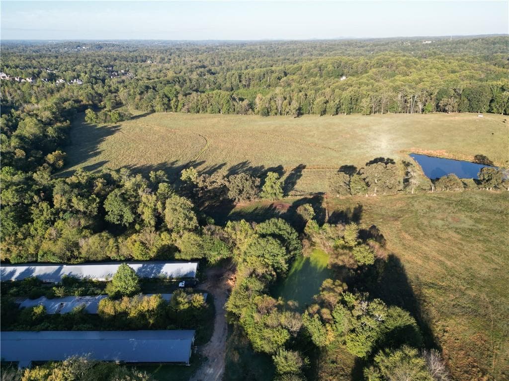 3 bedroom, 2 bathroom other under contract at 4592 Waters Road, Woodstock, GA 30188 — photo 4