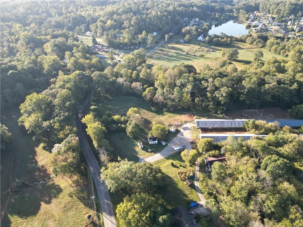 3 bedroom, 2 bathroom other under contract at 4592 Waters Road, Woodstock, GA 30188 — photo 5