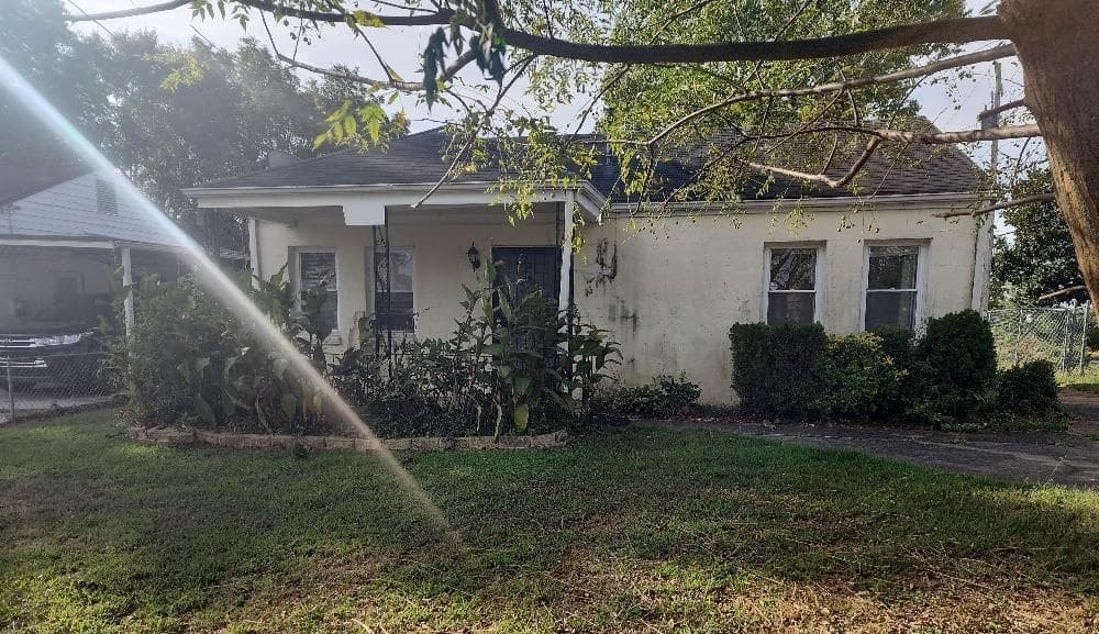 2 bedroom, 1 bathroom, 832 sq ft single family residence sold at 264 Taft Street, Atlanta, GA 30315