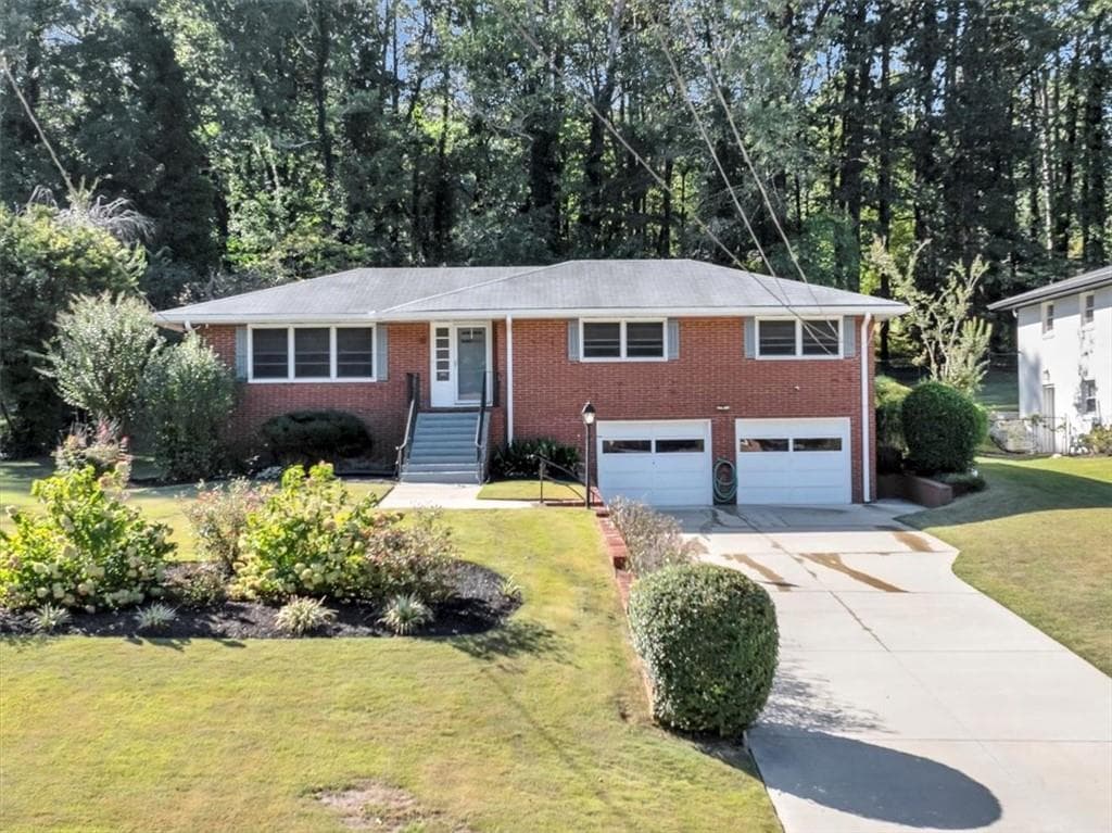 3 bedroom, 2 bathroom, 1,485 sq ft single family residence sold at 2650 Hayden Drive, Atlanta, GA 30344