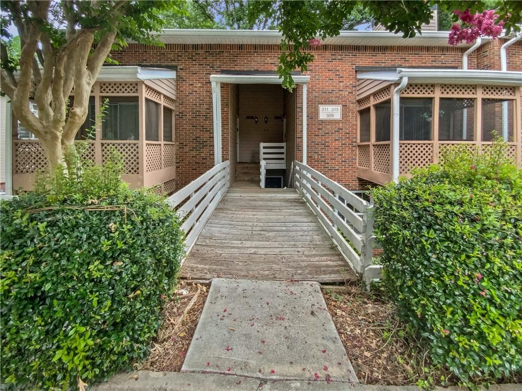 309 Quail Run, Roswell, GA 30076 — most recent listing photo