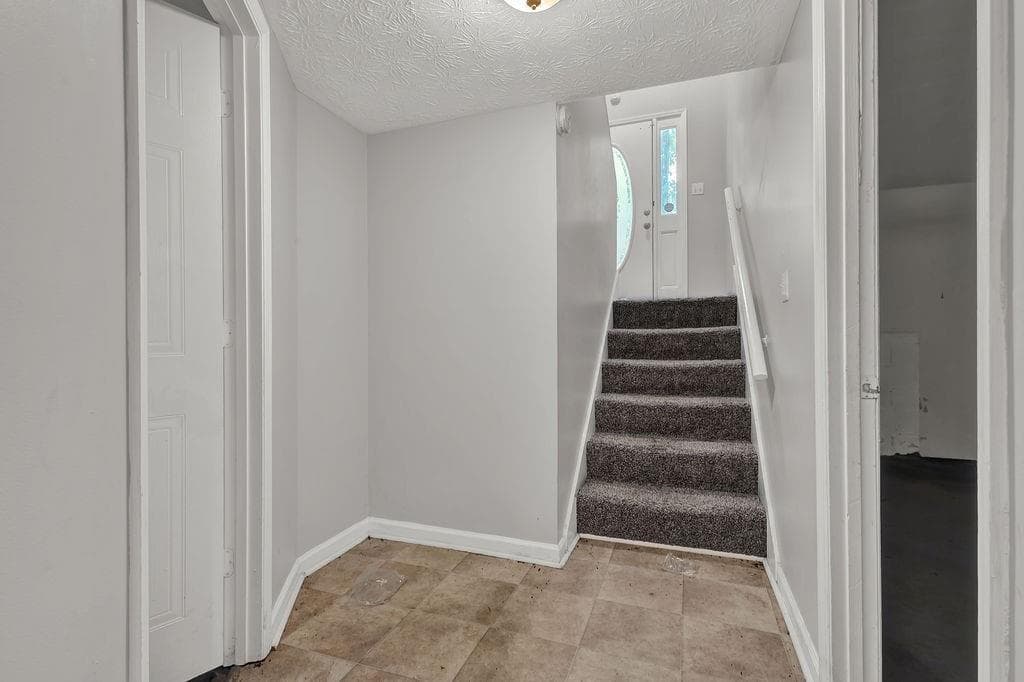 3 bedroom, 2 bathroom, 1,497 sq ft single family residence for sale at 3189 Glen Hollow Drive, Rex, GA 30273 — photo 5