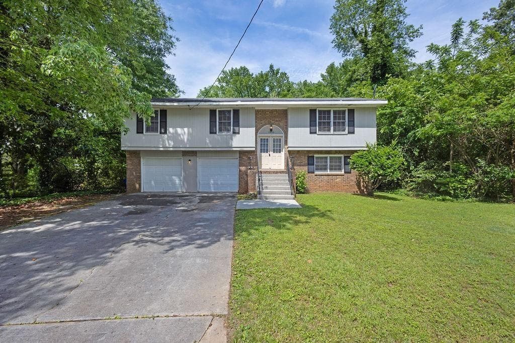 3929 Emerald Springs Court, Decatur, GA 30035 — most recent listing photo