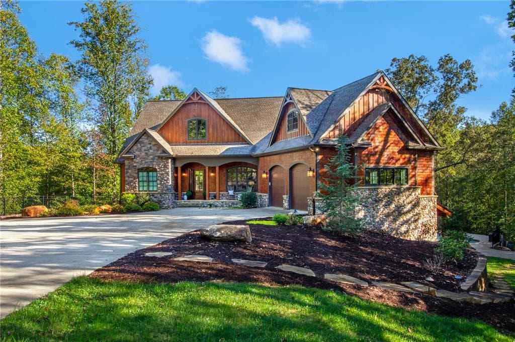 910 Miller Calhoun Road, Dahlonega, GA 30533 — most recent listing photo