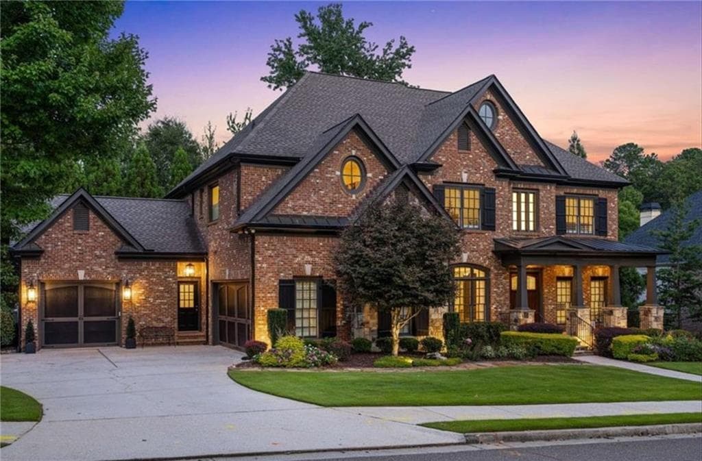 5 bedroom, 5 bathroom, 4,148 sq ft single family residence sold at 5015 Oakhurst Walk, Atlanta, GA 30338