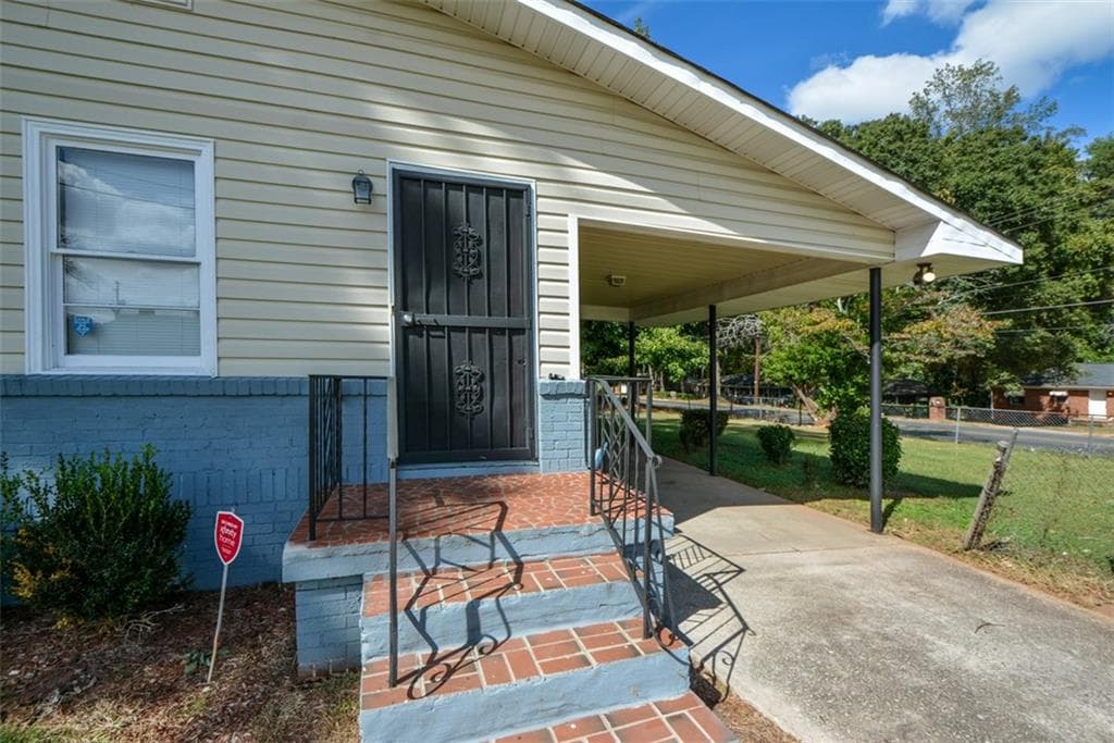 3 bedroom, 1 bathroom, 1,075 sq ft single family residence for sale at 2249 Brannen Road, Atlanta, GA 30316 — photo 6