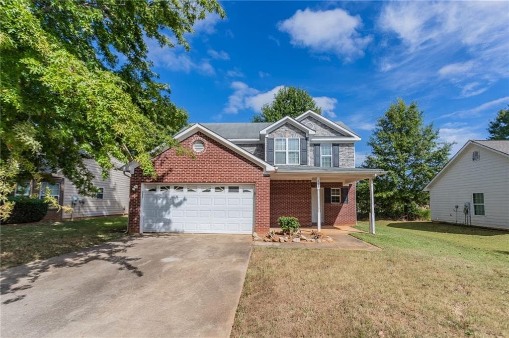3 bedroom, 3 bathroom, 1,702 sq ft single family residence sold at 493 Cathedral Drive, Mcdonough, GA 30253