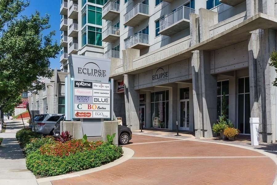 1 bedroom, 1 bathroom, 771 sq ft condominium for sale at 250 PHARR Road 806, Atlanta, GA 30305