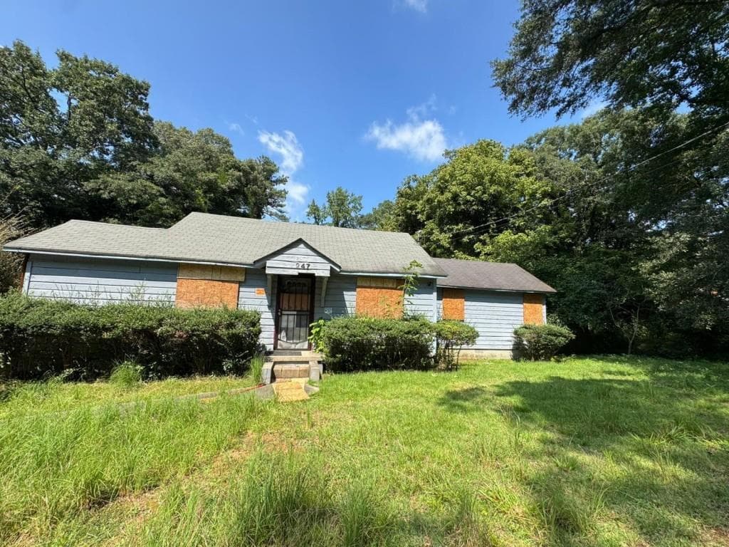 3 bedroom, 1 bathroom, 1,054 sq ft single family residence sold at 247 Howell Drive, Atlanta, GA 30331