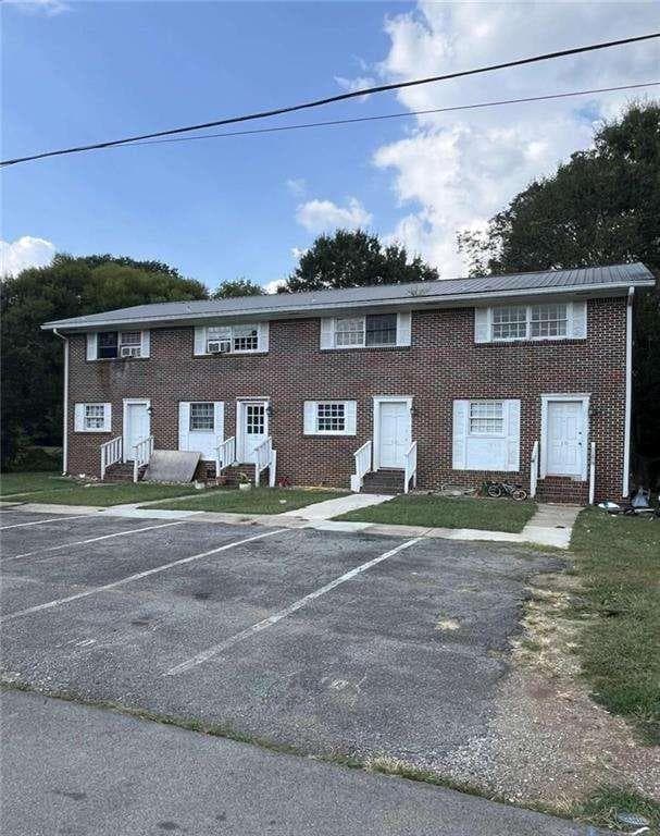 quadruplex sold at 10,12, Park Street, Cave Spring, GA 30124