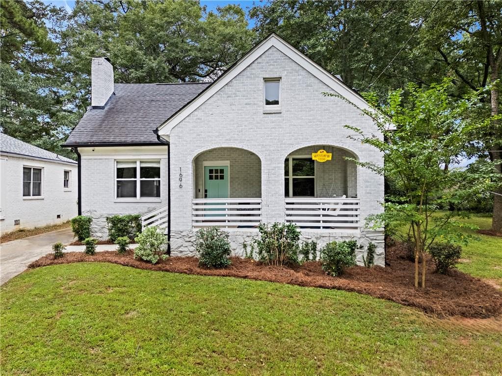 1696 Emerald Avenue, Atlanta, GA 30310 — most recent listing photo