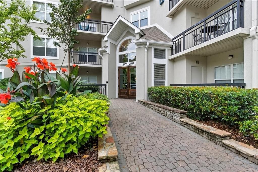 2405 River Green Drive, Atlanta, GA 30327 — most recent listing photo