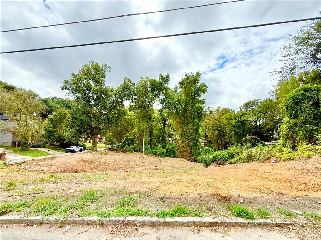 2404 Main Street, Atlanta, GA 30318 — most recent listing photo
