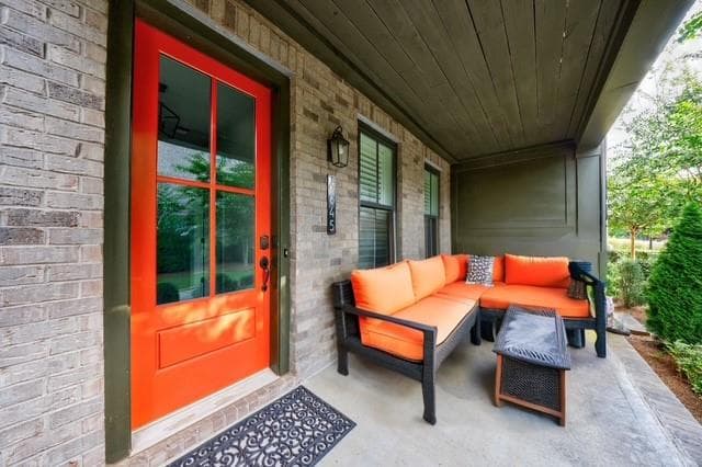 3 bedroom, 4 bathroom, 2,024 sq ft townhouse for sale at 6645 Cortland Walk, Alpharetta, GA 30005 — photo 4