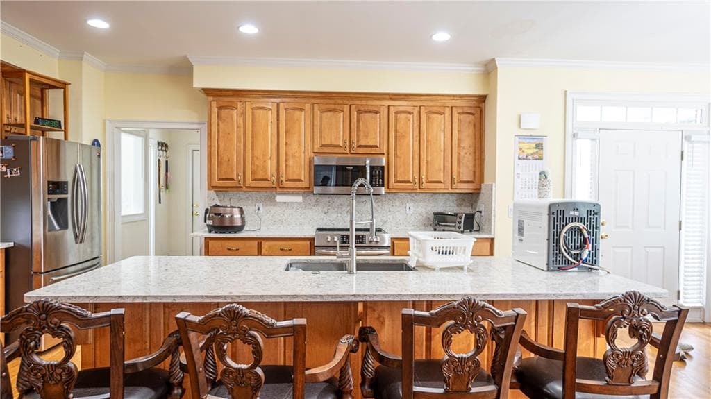 5 bedroom, 6 bathroom, 4,055 sq ft single family residence for sale at 265 Regal Drive, Lawrenceville, GA 30046 — photo 3