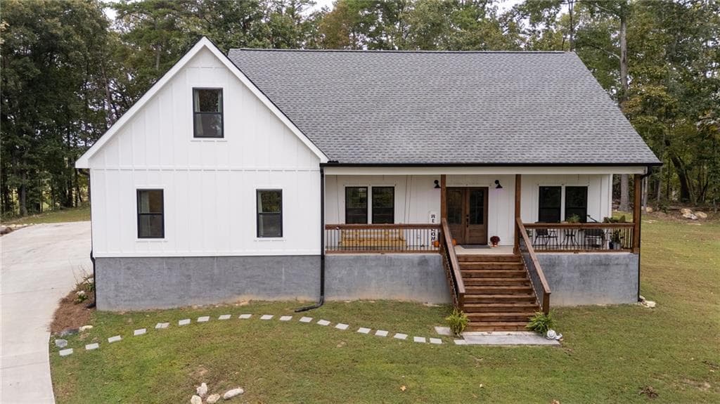 205 Laurel Drive, Calhoun, GA 30701 — most recent listing photo