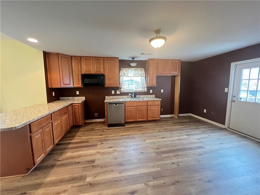 3 bedroom, 2 bathroom single family residence for rent at 1333 Nash Road, Atlanta, GA 30331 for $1,800 a month — photo 5