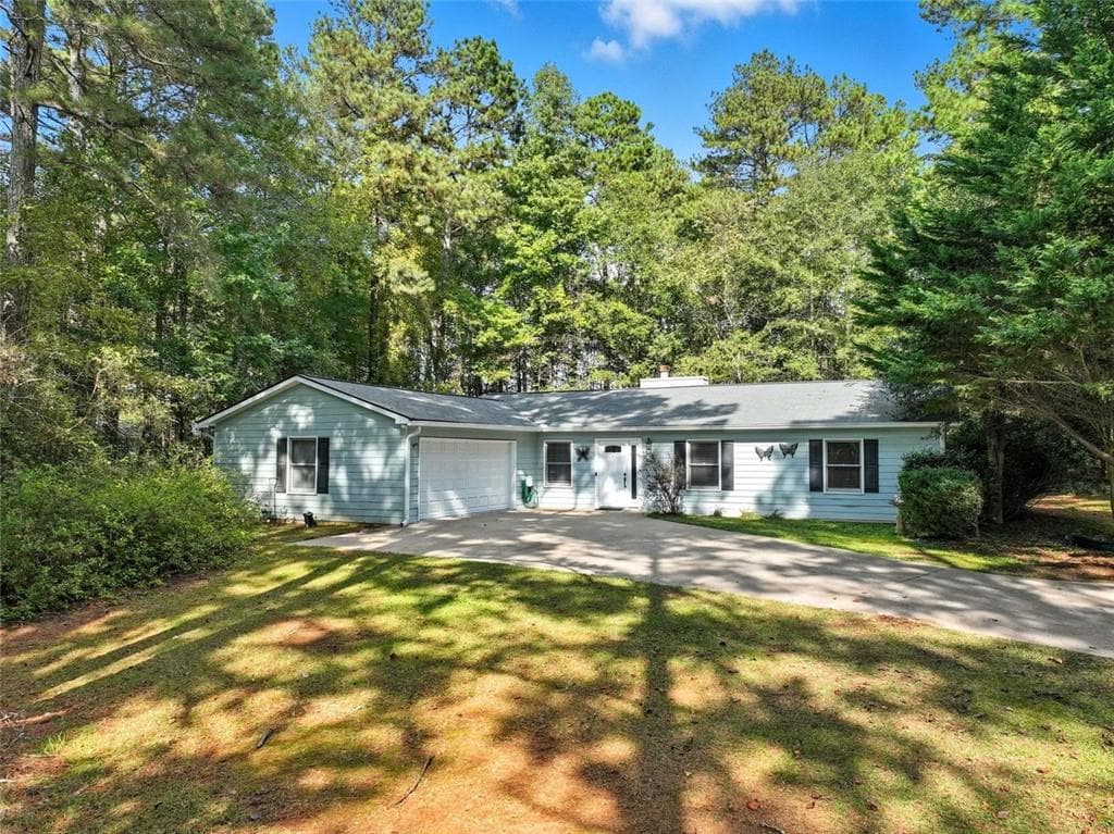 3 bedroom, 2 bathroom, 1,657 sq ft single family residence sold at 3170 Wages Circle, Dacula, GA 30019