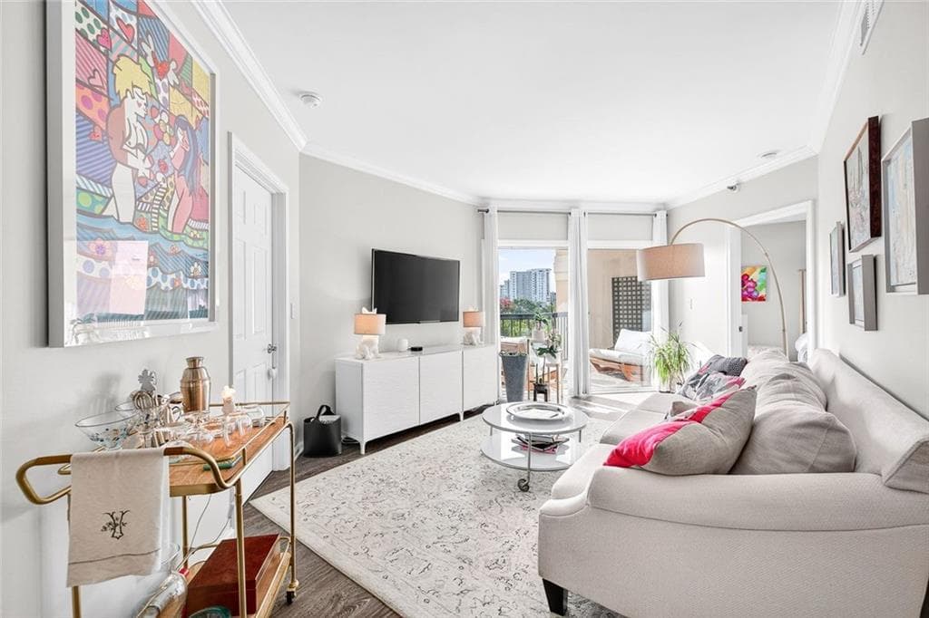 1 Biscayne Drive 603, Atlanta, GA 30309 — most recent listing photo