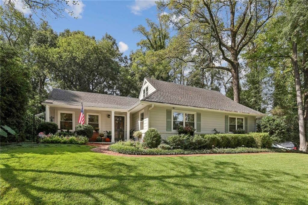 3 bedroom, 3 bathroom, 2,181 sq ft single family residence sold at 2546 Ridgewood Road, Atlanta, GA 30318