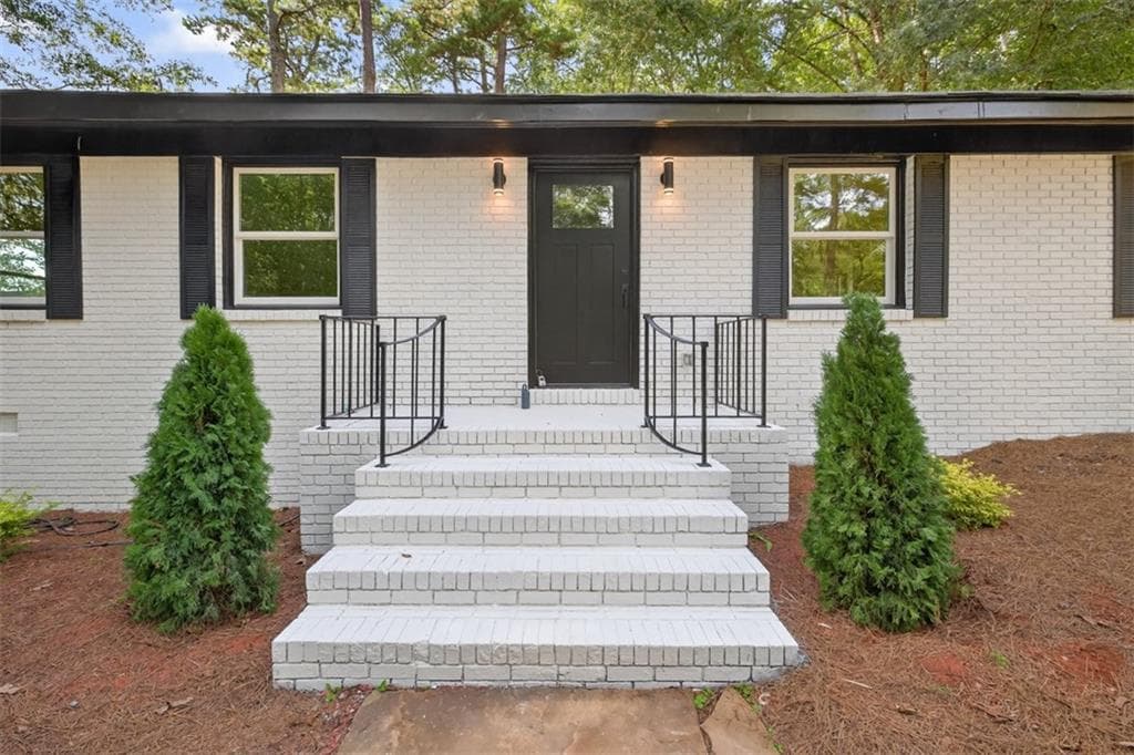 1094 B Whitfield Road