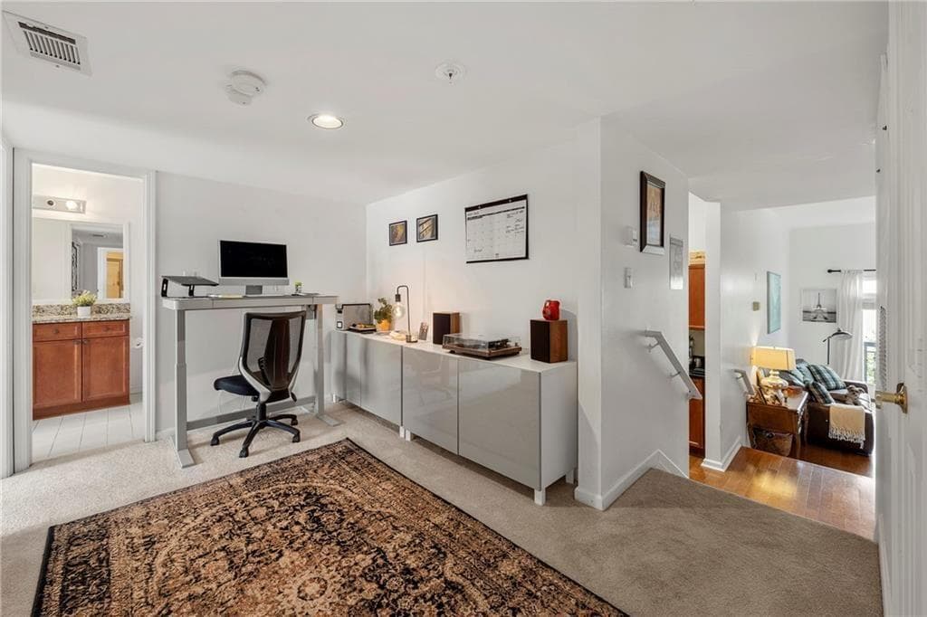 2 bedroom, 2 bathroom, 1,363 sq ft condominium sold at 4248 River Green Drive 307, Atlanta, GA 30327
