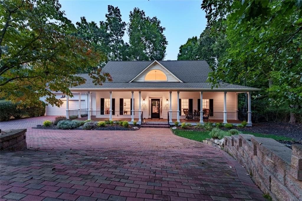 3465 Point View Circle, Gainesville, GA 30506 — most recent listing photo