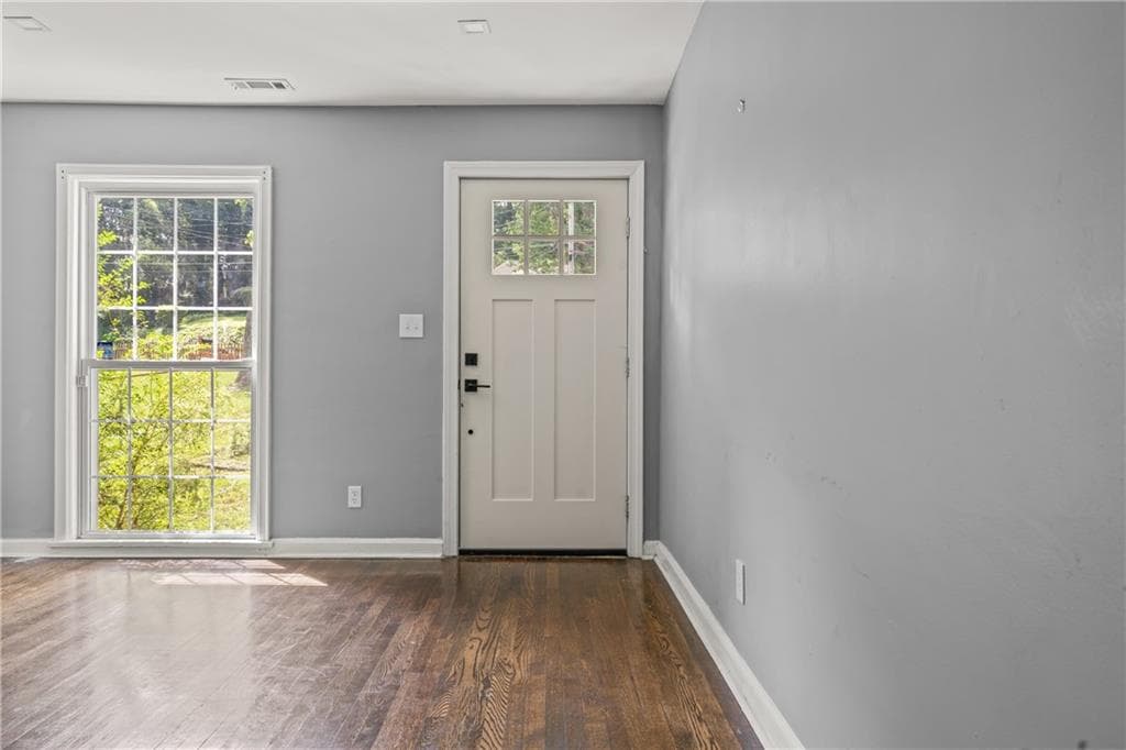 3 bedroom, 3 bathroom, 1,350 sq ft single family residence for sale at 1053 Blount Place, Atlanta, GA 30344 — photo 4