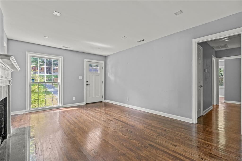 3 bedroom, 3 bathroom, 1,350 sq ft single family residence for sale at 1053 Blount Place, Atlanta, GA 30344 — photo 8
