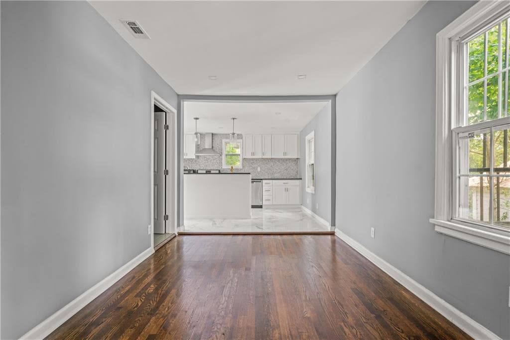 3 bedroom, 3 bathroom, 1,350 sq ft single family residence for sale at 1053 Blount Place, Atlanta, GA 30344 — photo 9