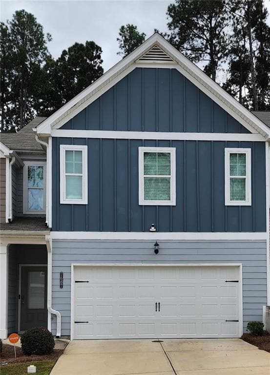 7667 Gray Pointe Drive, Lithonia, GA 30058 — most recent listing photo