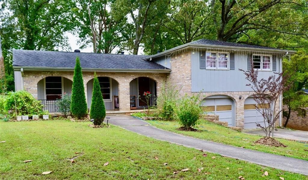 4027 STONEVIEW Circle, Stone Mountain, GA 30083 — most recent listing photo