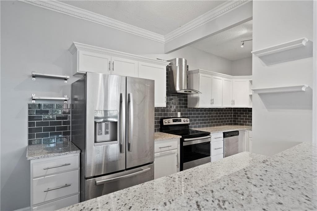 2 bedroom, 1 bathroom, 840 sq ft condominium for sale at 3060 Pharr Court North 317, Atlanta, GA 30305 — photo 10