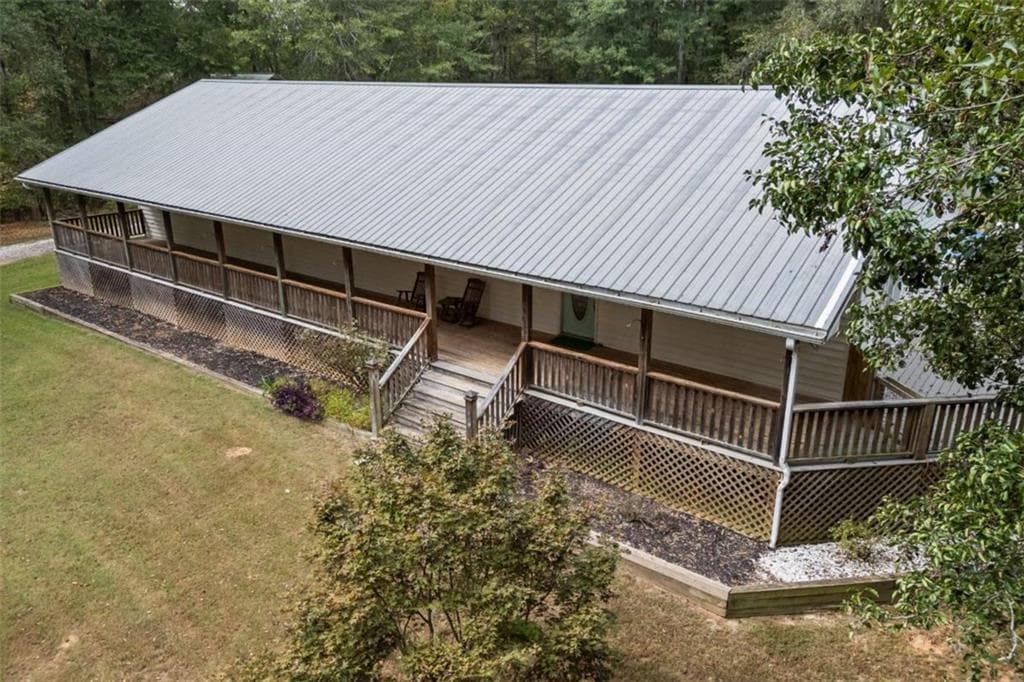 3 bedroom, 2 bathroom, 2,560 sq ft single family residence under contract at 532 Davenport Road, Braselton, GA 30517 — photo 2