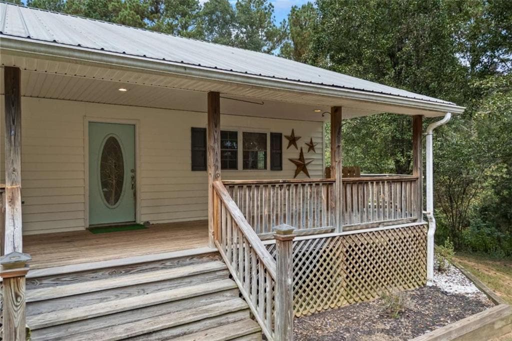 3 bedroom, 2 bathroom, 2,560 sq ft single family residence under contract at 532 Davenport Road, Braselton, GA 30517 — photo 4