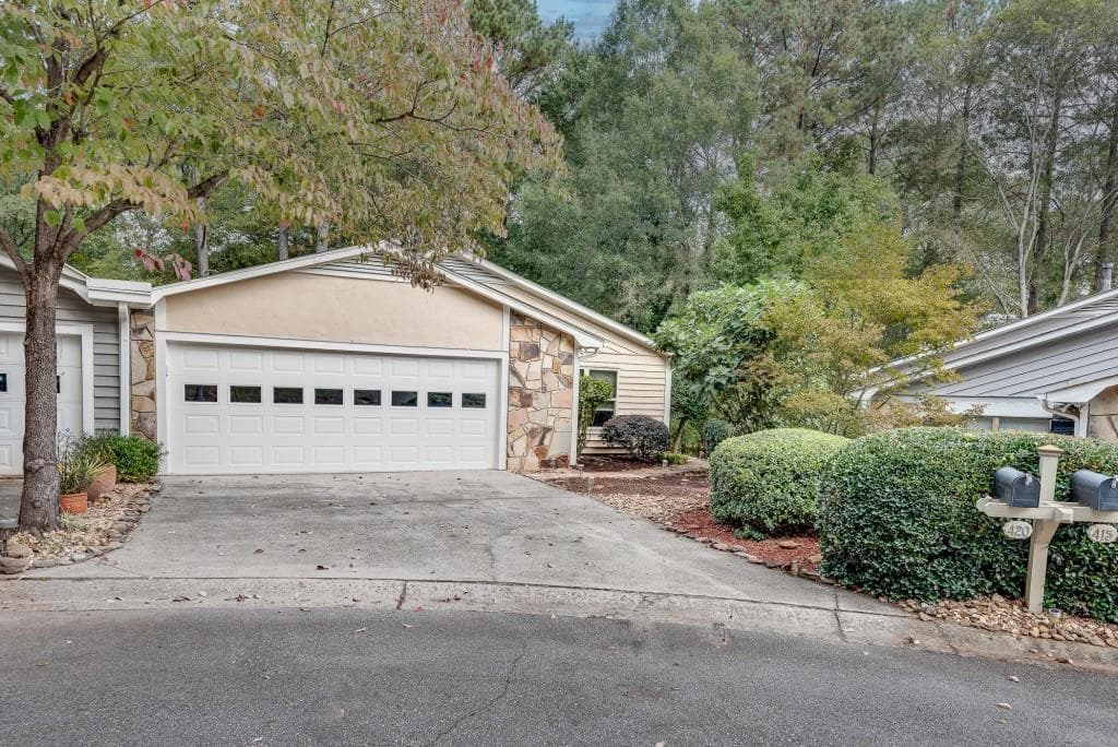 420 Sandwedge Lane, Alpharetta, GA 30022 — most recent listing photo