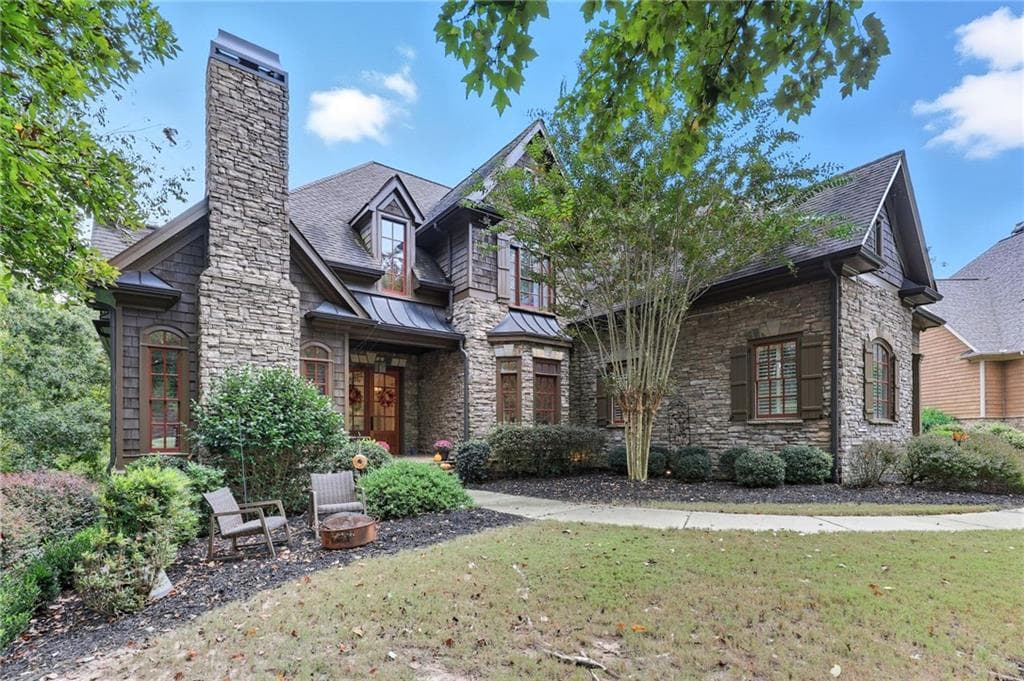 5 bedroom, 7 bathroom, 7,341 sq ft single family residence for sale at 6105 Grand Marina Circle, Gainesville, GA 30506 — photo 3