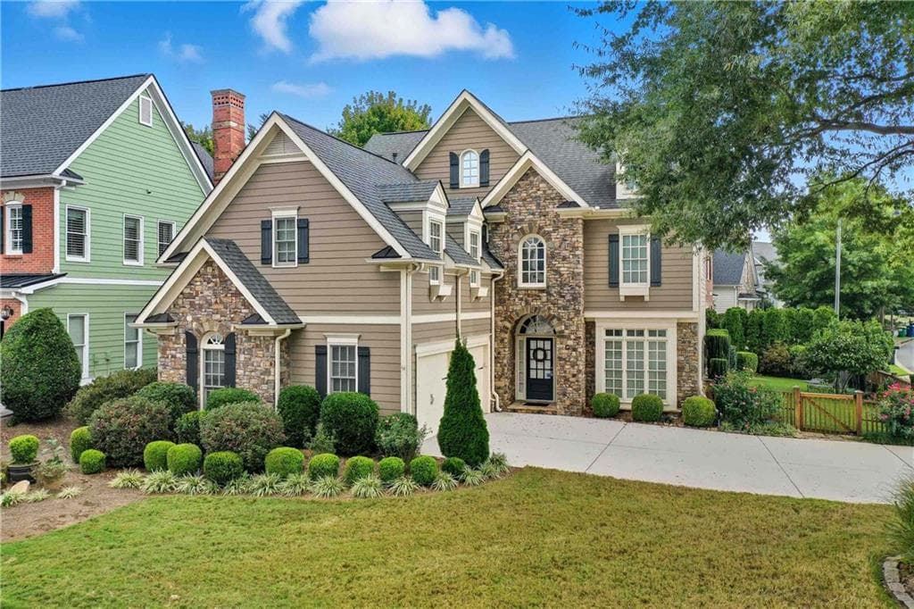 4055 Hill House Road, Smyrna, GA 30082 — most recent listing photo