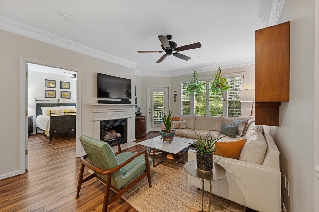 2 bedroom, 2 bathroom, 1,200 sq ft condominium sold at 5559 Glenridge Drive 1309, Atlanta, GA 30342