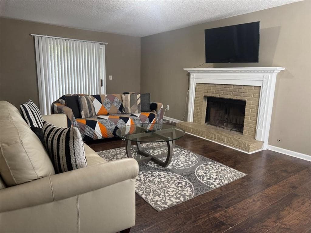 3 bedroom, 3 bathroom, 2,250 sq ft single family residence for sale at 3348 Owens Brook Way, Kennesaw, GA 30152 — photo 2