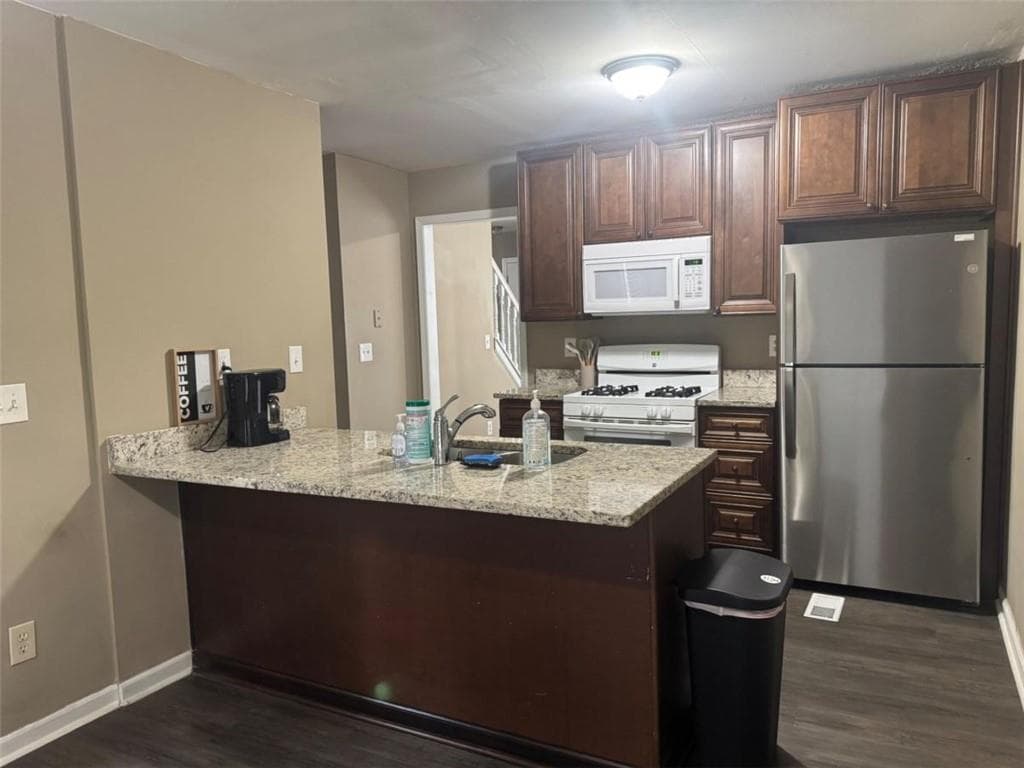 3 bedroom, 3 bathroom, 2,250 sq ft single family residence for sale at 3348 Owens Brook Way, Kennesaw, GA 30152 — photo 4