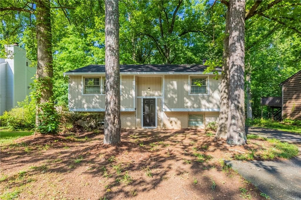 5372 Martins Crossing Road, Stone Mountain, GA 30088 — most recent listing photo