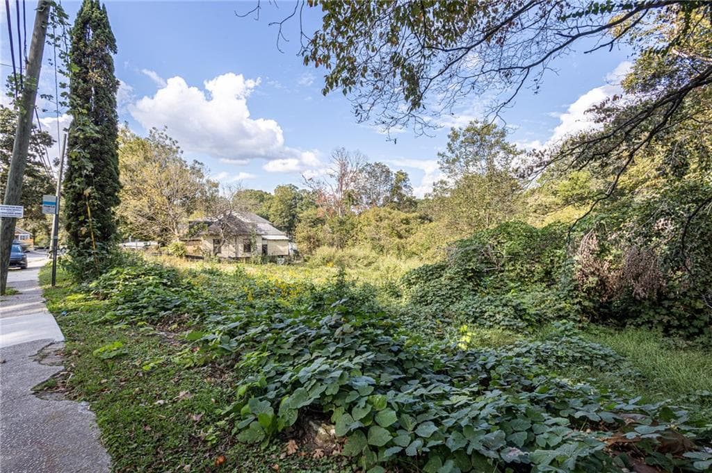 multi family for sale at 889 Hollywood Road, Atlanta, GA 30318 — photo 1 of 27
