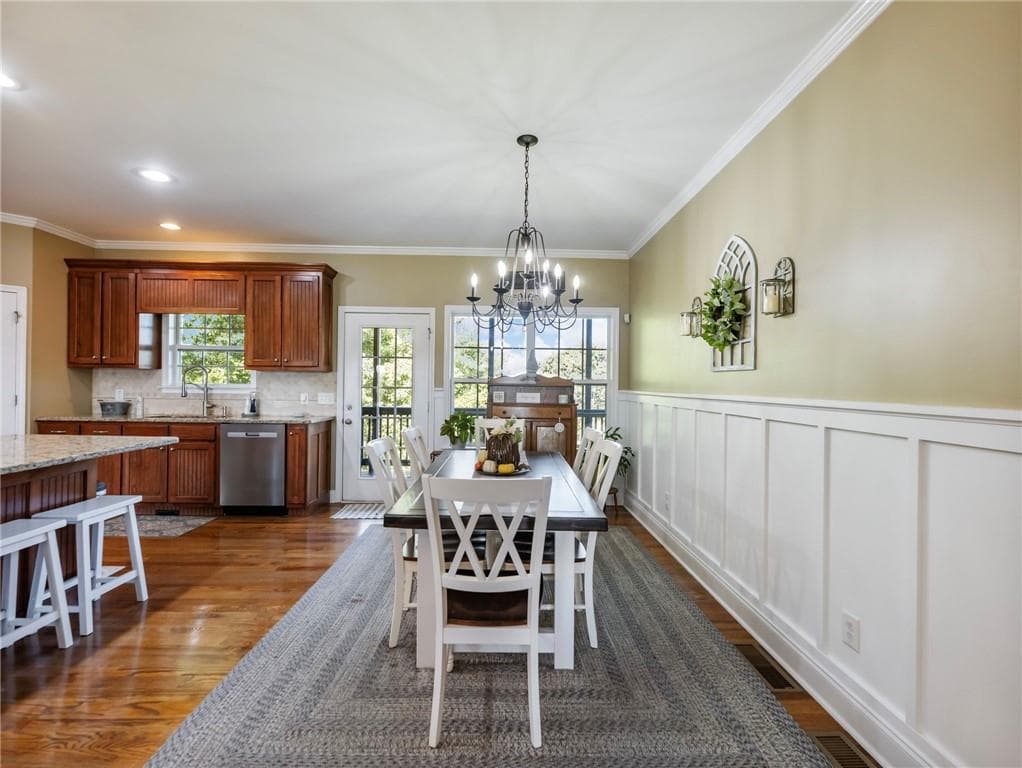 5 bedroom, 4 bathroom, 4,928 sq ft single family residence for sale at 7657 Pea Ridge Road, Lula, GA 30554 — photo 9