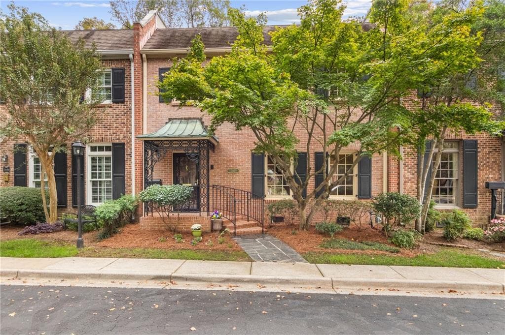 3482 Paces Place 3482, Atlanta, GA 30327 — most recent listing photo