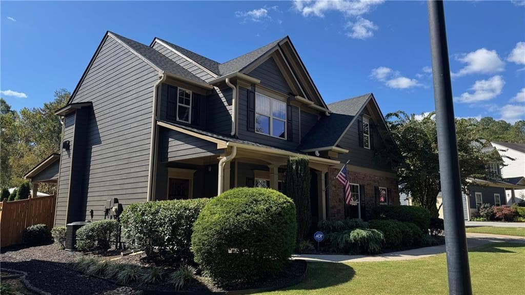 3 bedroom, 3 bathroom, 2,184 sq ft single family residence sold at 129 Haleys Circle, Woodstock, GA 30188