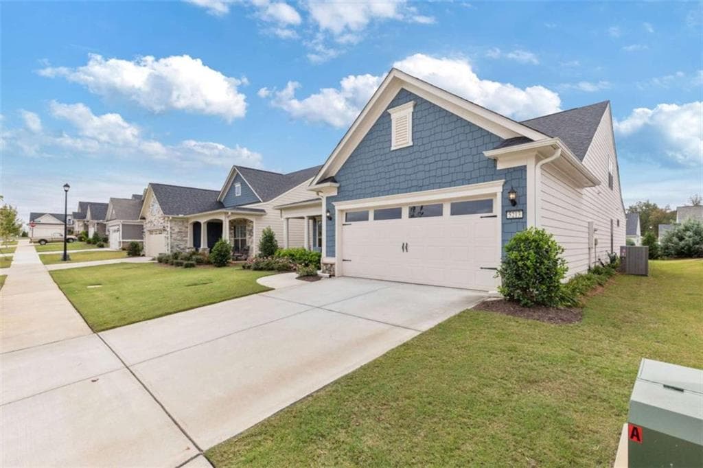 3 bedroom, 3 bathroom, 2,742 sq ft single family residence for sale at 5213 Morrell Road, Hoschton, GA 30548 — photo 3