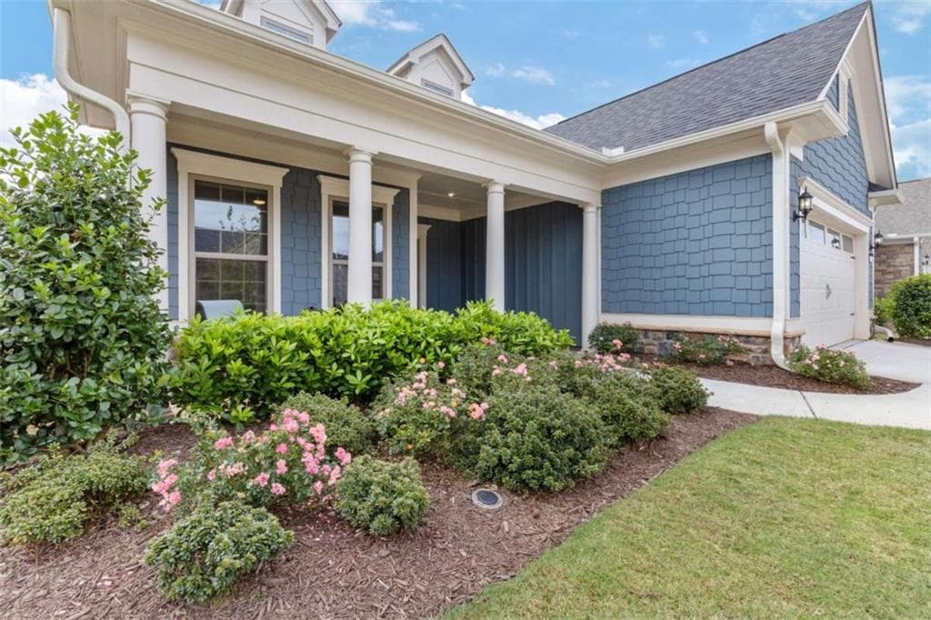 3 bedroom, 3 bathroom, 2,742 sq ft single family residence for sale at 5213 Morrell Road, Hoschton, GA 30548 — photo 6