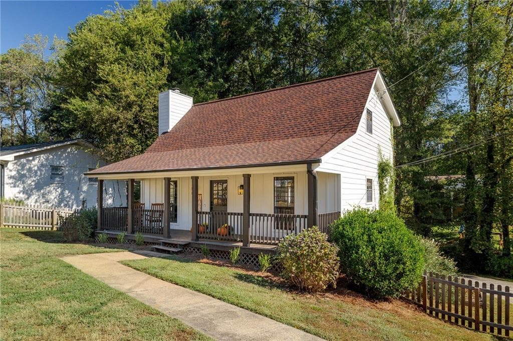 4135 Fawn Lane, Smyrna, GA 30082 — most recent listing photo